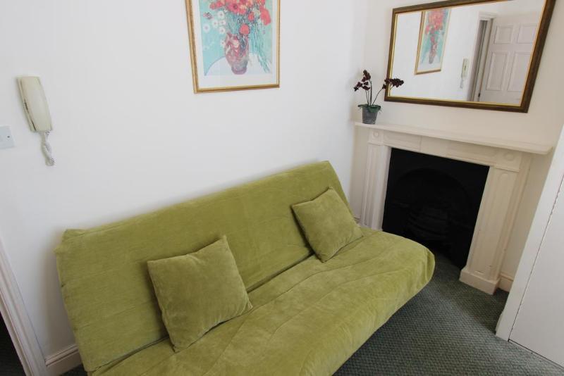 Stay In Serviced Apartments Queensway 런던 외부 사진